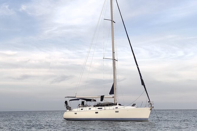 3 Hours Yacht Sailing Activity in Cabo Verde, Santa Maria - Snorkeling Near the Jesus Monument