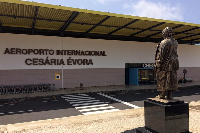 Airport Transfer Cesária Évora Int (VXE) to Mindelo or Vise Versa - Why a private car can be worth $32.72