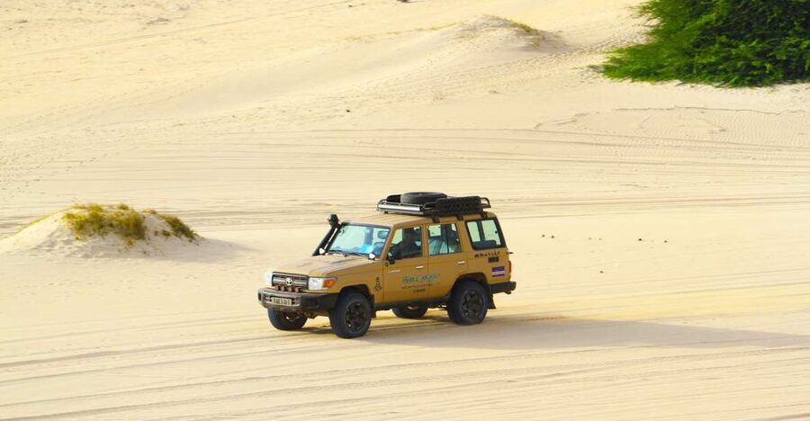 Boa Vista Jeep Expedition: Santa Monica & Desert (4-Hour) - What the $64 price includes
