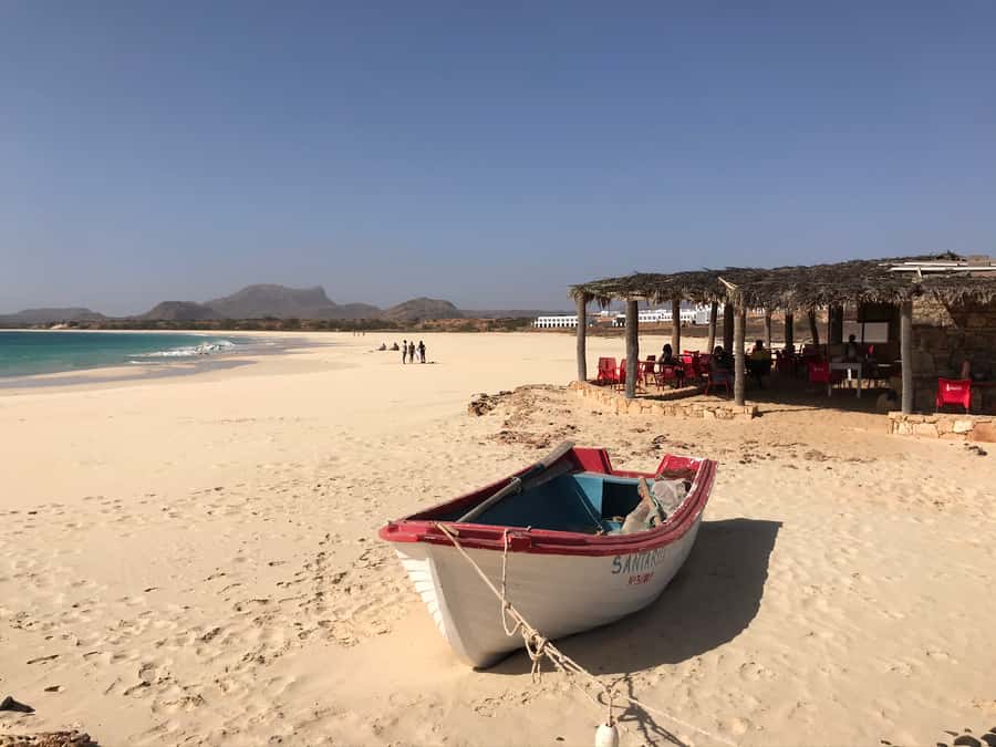Boa Vista: Lobster Lunch at Santa Monica Beach - Service, hosting, and the pace of the afternoon