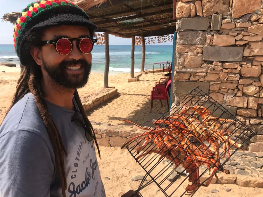 Boa Vista: Lobster Lunch at Santa Monica Beach - Who should book this Boa Vista experience?