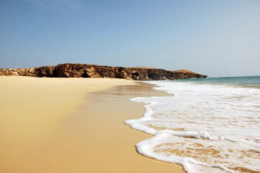 Boavista: 4x4 Island Tour, Santa Monica, Dune, Caves & Lunch - Cabo Santa Maria and the stranded ship