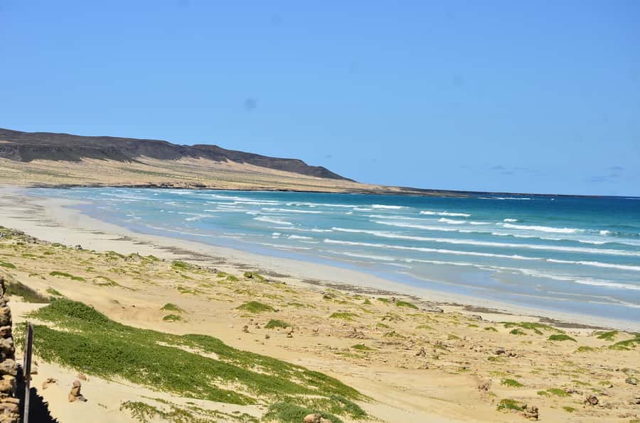 Boavista: Rabil, Shipwreck, City, Snacks & Drinks - 4x4 Tour - A northern Boa Vista tour with more than beach time