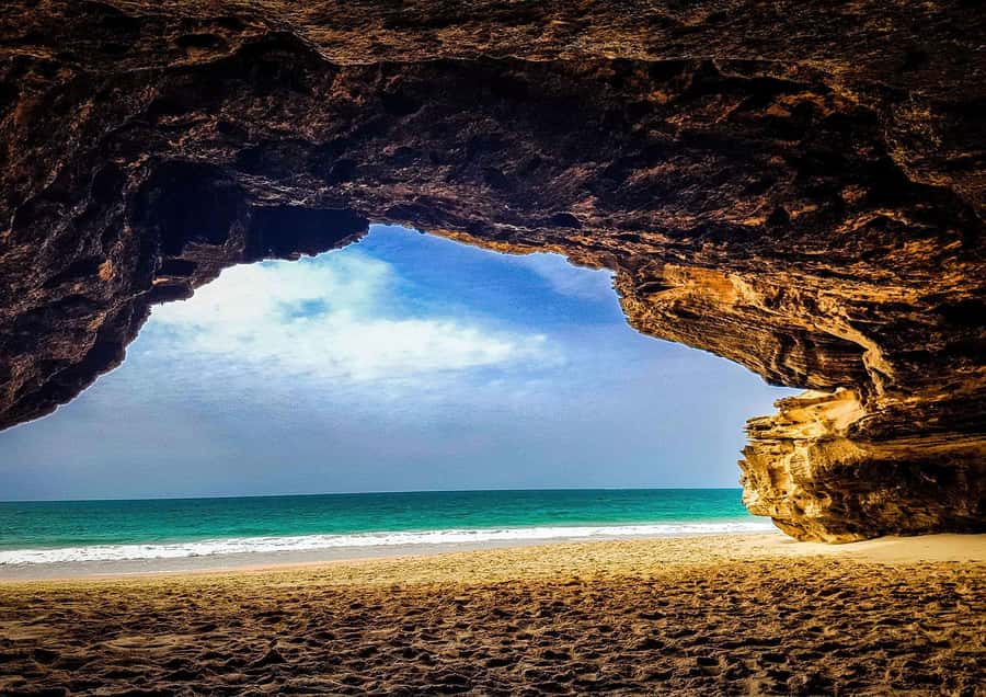 Boavista: Santa Monica beach, Varandinha cave, Sand dunes - Hotel pickup sets the tone