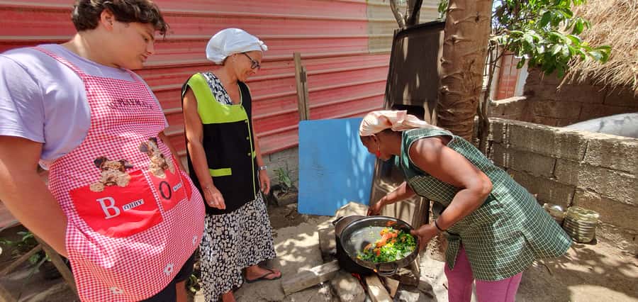 Day with locals people - Why this Santiago food day feels different