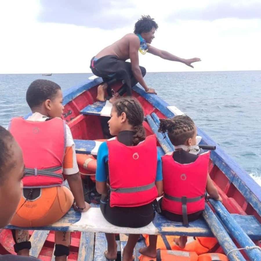 From Mindelo: Snorkel and Swim with Sea Turtles - The safety briefing before the boat ride