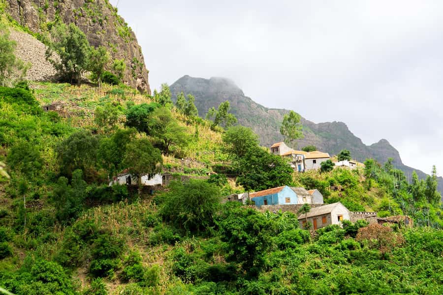 From Port of Praia: Island Tour for Cruise Ship passengers - One day, three sides of Santiago
