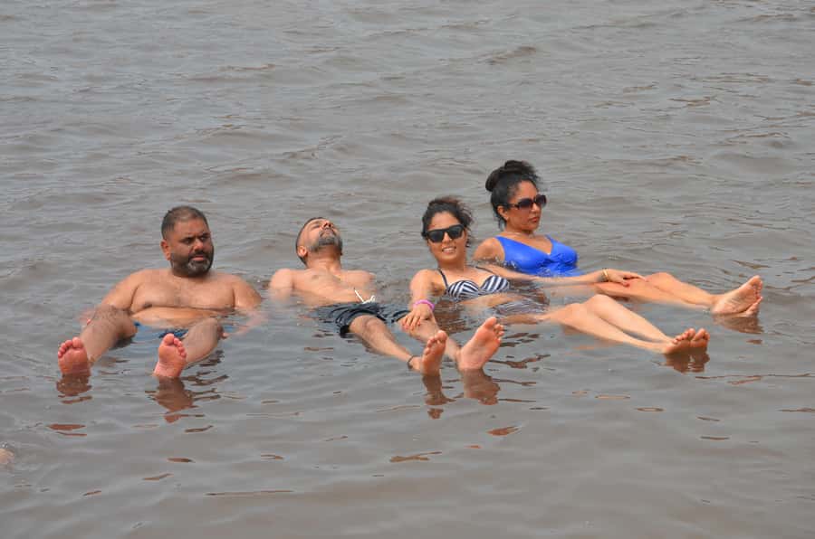 From Sal Island: Blu eye, Salt lake, Lemon Sharks & Palmeira - Pedra de Lume turns swimming into floating
