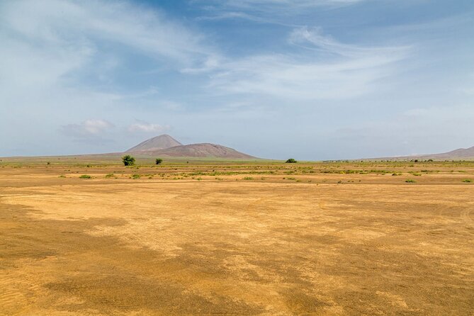 Full Day Adults Only Tour of Sal with Lobster Lunch and Salt Lake - Pedra de Lume: floating inside a volcanic crater