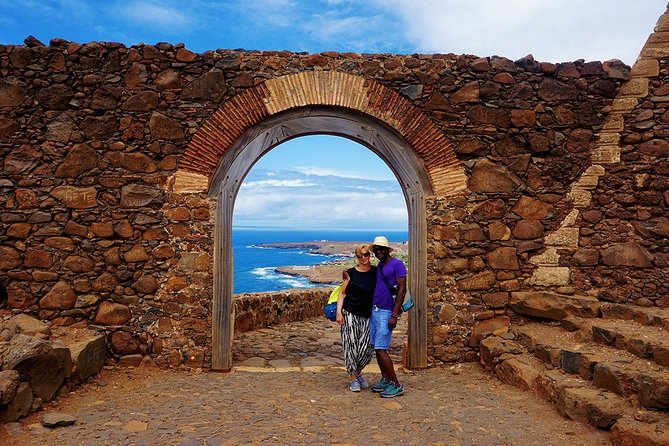 Highlights of Cidade Velha with local guide - A seafront lunch break, with food not included