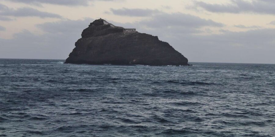 Hike from the Cova Volcano Crater to Ribeira Paúl - The traditional rum stop and a taste of grogue