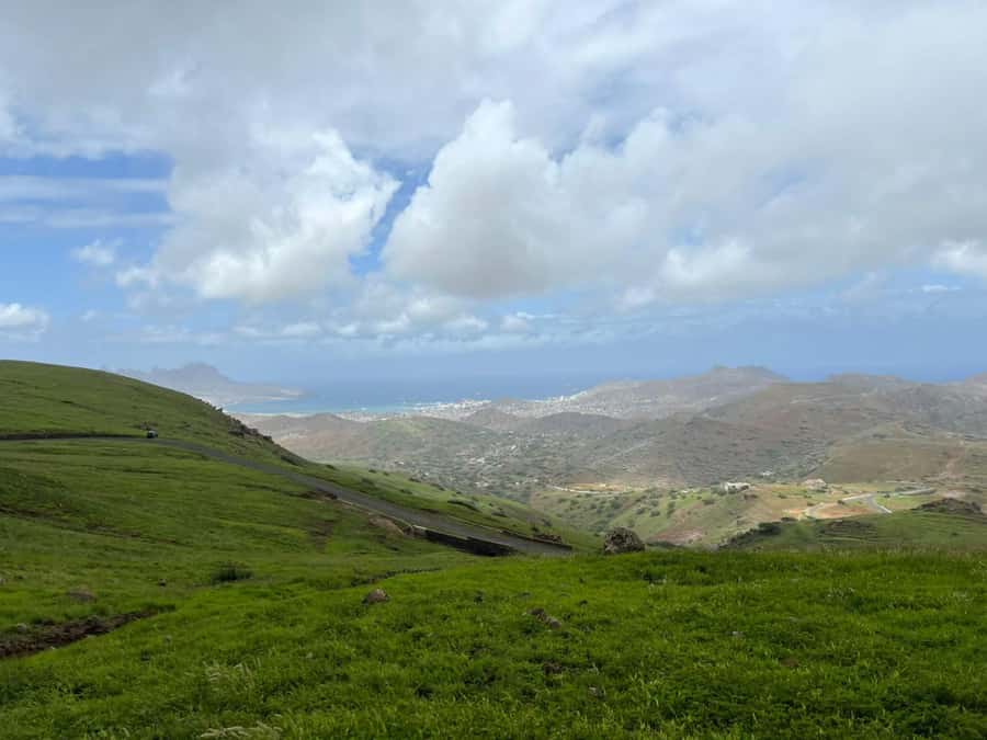 Hike to the highest point of Monte verde - The first climb follows a cobbled mountain road