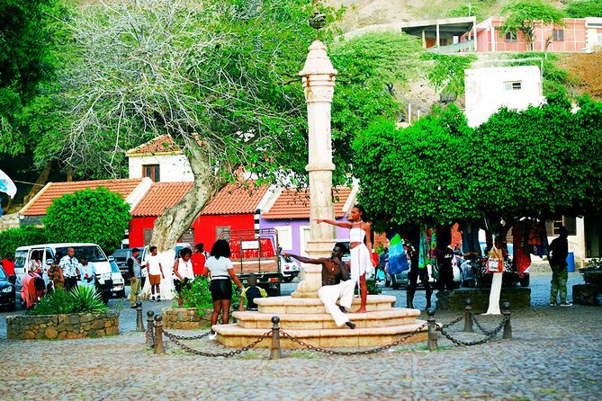 Like Locals: Praia and Cidade Velha Tour + Local Pontxi Tasting - Sé Cathedral and the waterfront