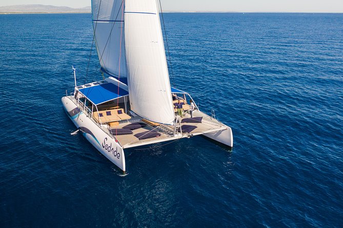 Lounge Catamaran SODADE Half-Day - Murdeira Bay and the Monte Leão stop