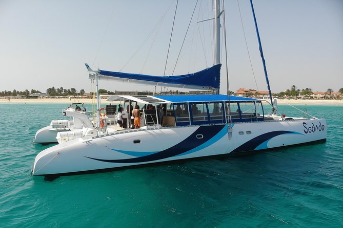 Lounge Catamaran SODADE Half-Day (Adults Only) - What this four-hour catamaran trip is really about