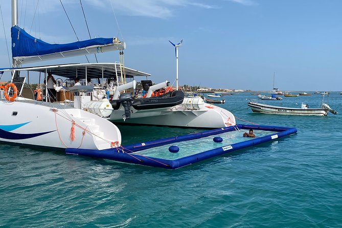 Lounge Catamaran SODADE Half-Day - Finding your place on the SODADE