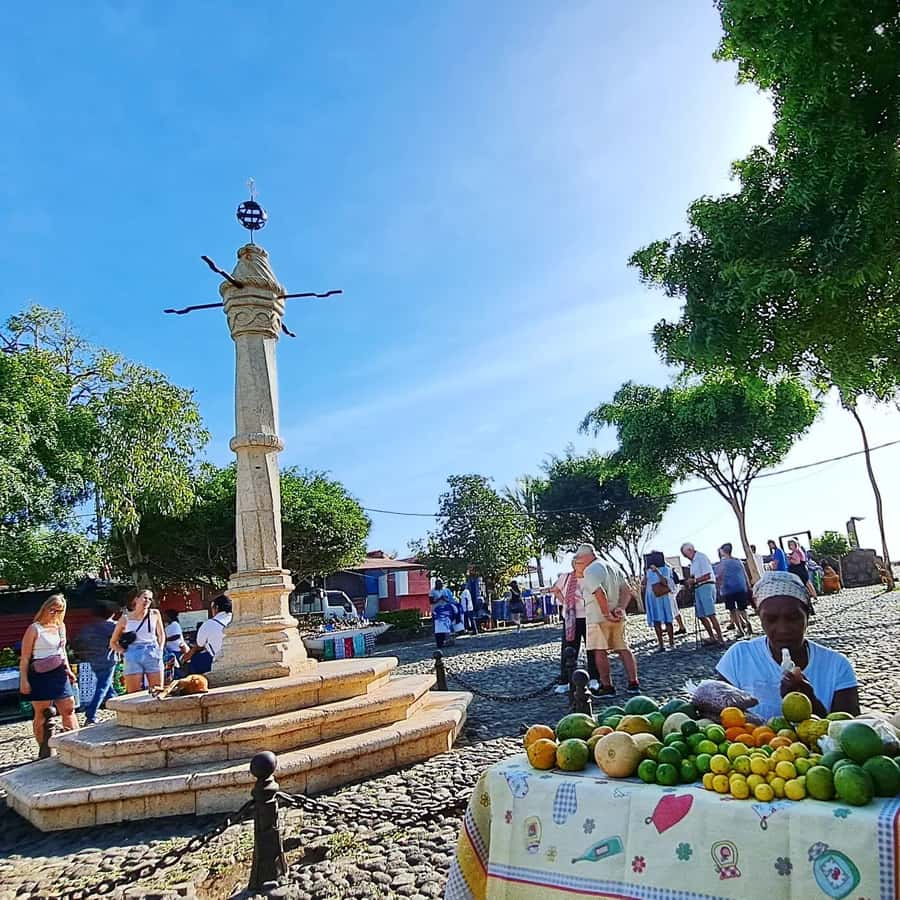 Praia & Cidade Velha: Guided City Tour - Why this four-hour route works