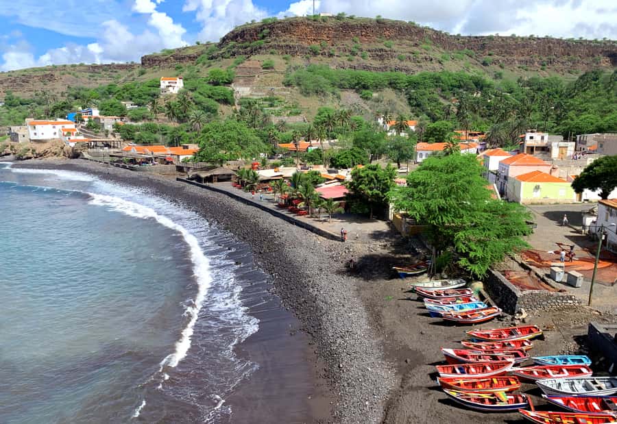 Praia: Santiago Island Natural Park & Resistance Museum Tour - São Filipe Fortress and Banana Street