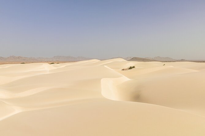 Private 4WD Tour Sun and Fun in Boa Vista - Morro de Areia: sand, slopes, and a good first stop