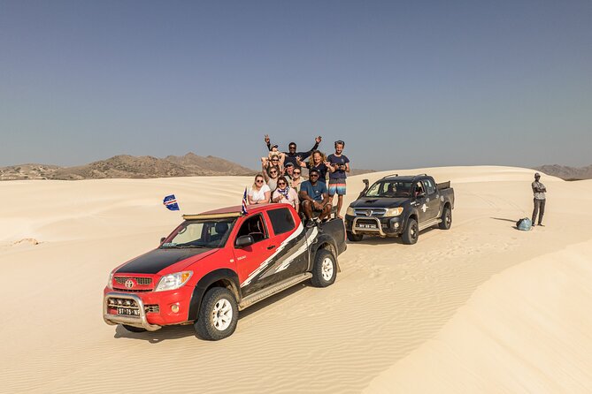 Private 4WD Tour Sun and Fun in Boa Vista - Praia da Varandinha: caves and cliffside birds
