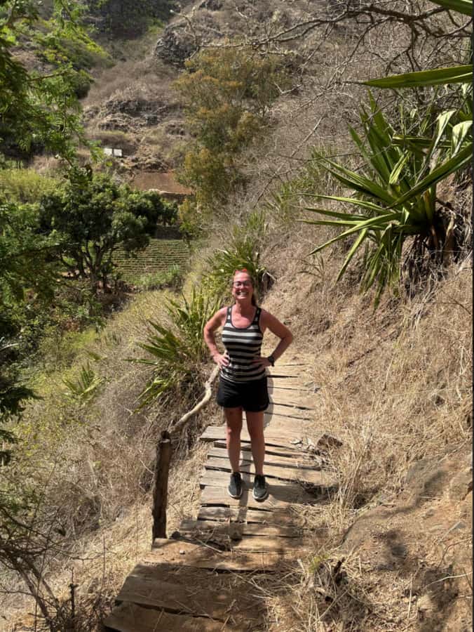 Private Hike through mountains and distant rural villages - Meeting Longueira at the end