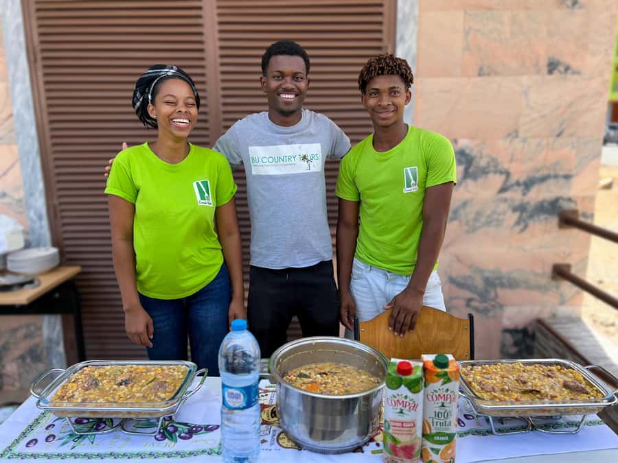 Sal Island: Catxupa Cooking Class with a local family - Learning to make Catxupa step by step