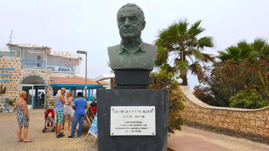 Sal island: Guided Historical and Cultural Tour - The airport road and Sal’s connection to aviation