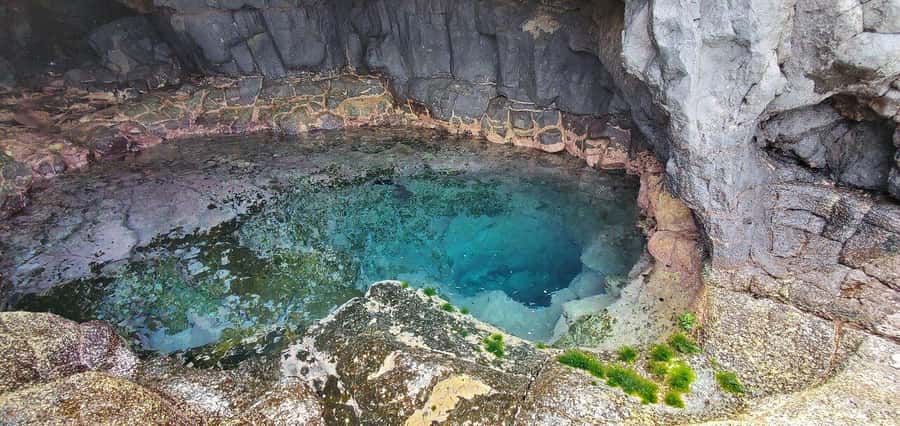 Sal Island tour: Blue Eye, Salt Lake, Sharks w/ Local Guide - Buracona and the Blue Eye depend on nature