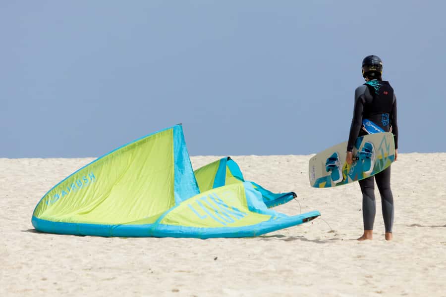 Sal: Kitesurfing Lessons - Entering the water without a board