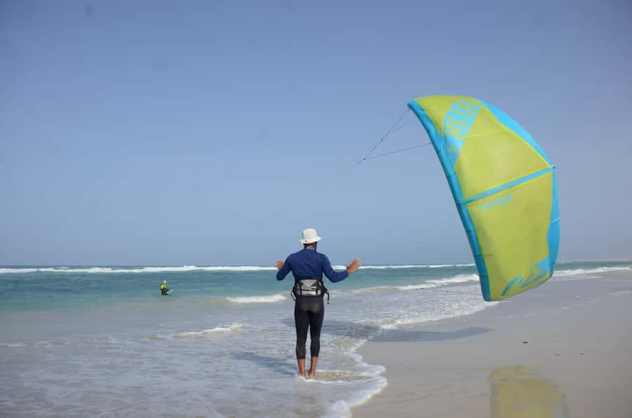 Sal: Kitesurfing Lessons - Starting in Santa Maria and reaching the beach