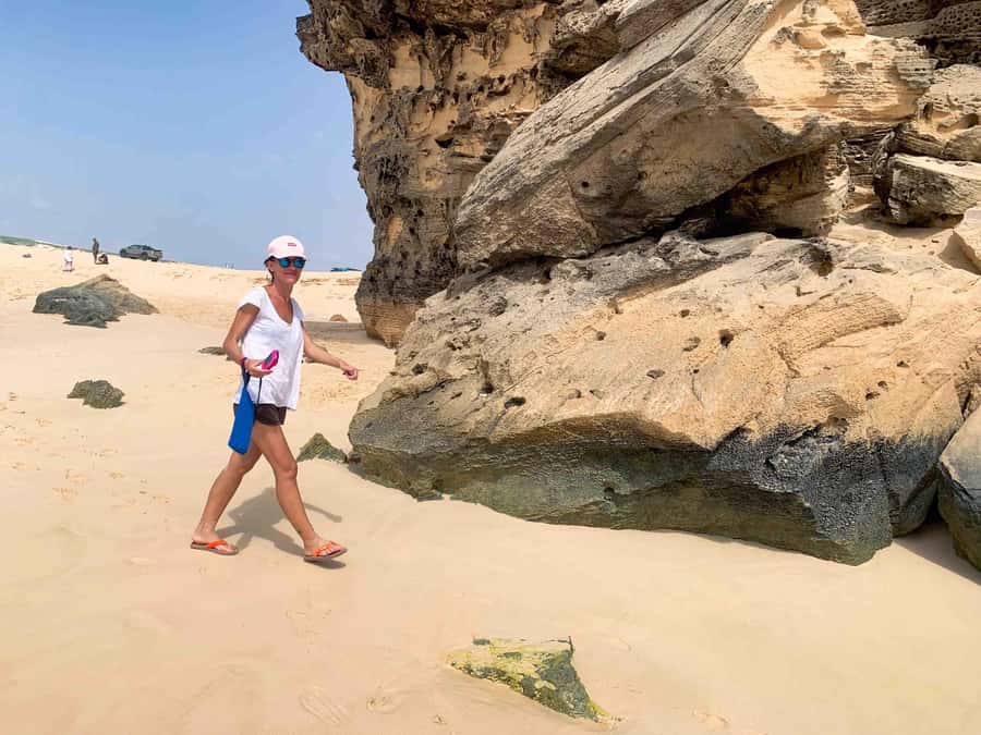 Sal Rei: Boa Vista Island Full-Day North to South Discovery - Two hours in Sal Rei for food and local life