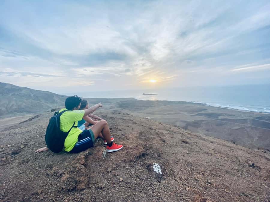 Santa Maria: Guided Coastal Hike & Monte Leão Sunset - How difficult is the four-hour route?