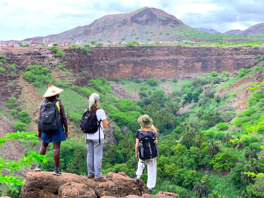 Santiago: Calabaceira Valley Trek & Visit to Cidade Velha - From Praia to the green valley
