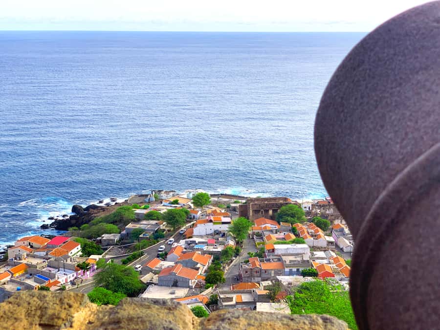 Santiago: Calabaceira Valley Trek & Visit to Cidade Velha - The slave market and cathedral ruins
