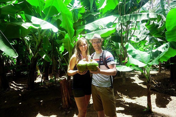 Santiago Island: Banana Plantation, Natural Park & Workshop with a local family - Comfort, clothing, and the four-hour pace