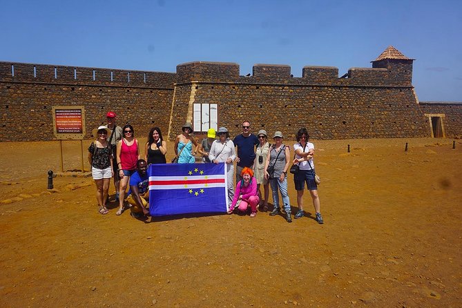 Santiago Island: Best of Praia & Cidade Velha Tour, a World Heritage Site - Plateau: government buildings and old Praia