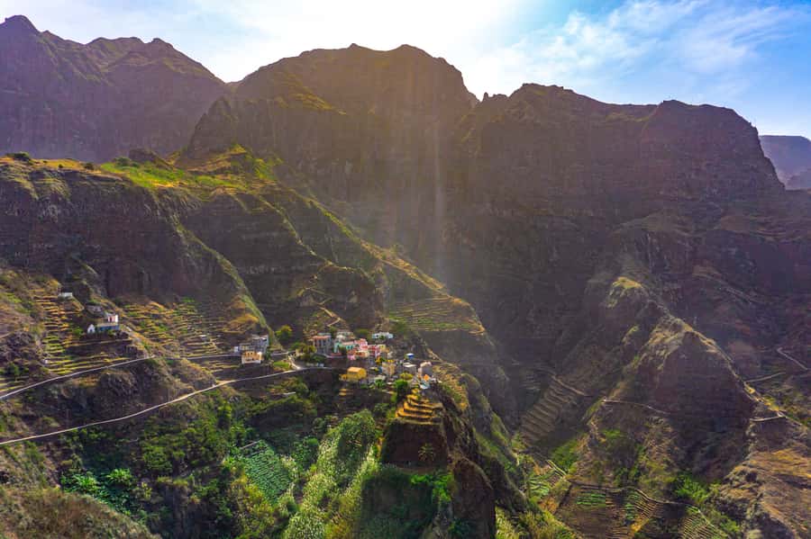 Santo Antão: Ponta do Sol & Fontainhas Guided Trip with Hike - What $91 means in practical value