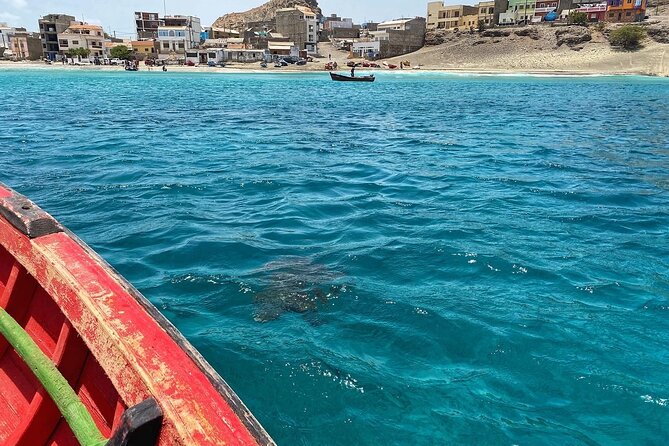 São Pedro experience (hiking & snorkeling with turtles) - Clear water and the sea turtle swim