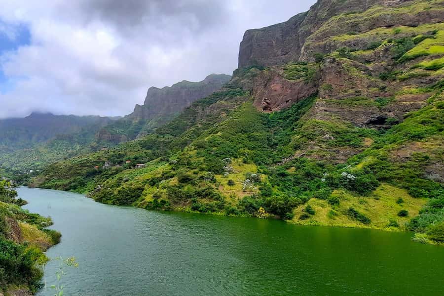 Serra Malagueta: Principal Valley Hike & Lunch with Locals - What the 4.5-kilometer hike feels like