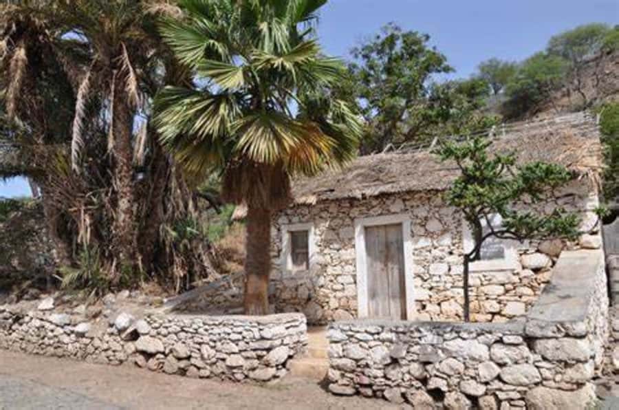 The origen of Capeverdean People - What the two-hour schedule can and cannot do