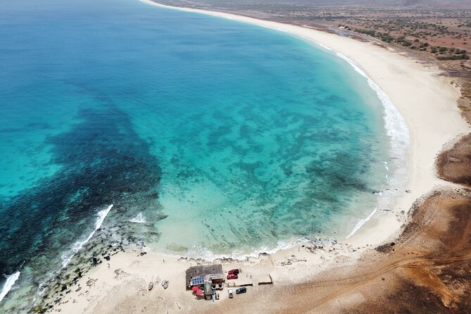Tours in Boa Vista island - Morro de Areia meets the ocean